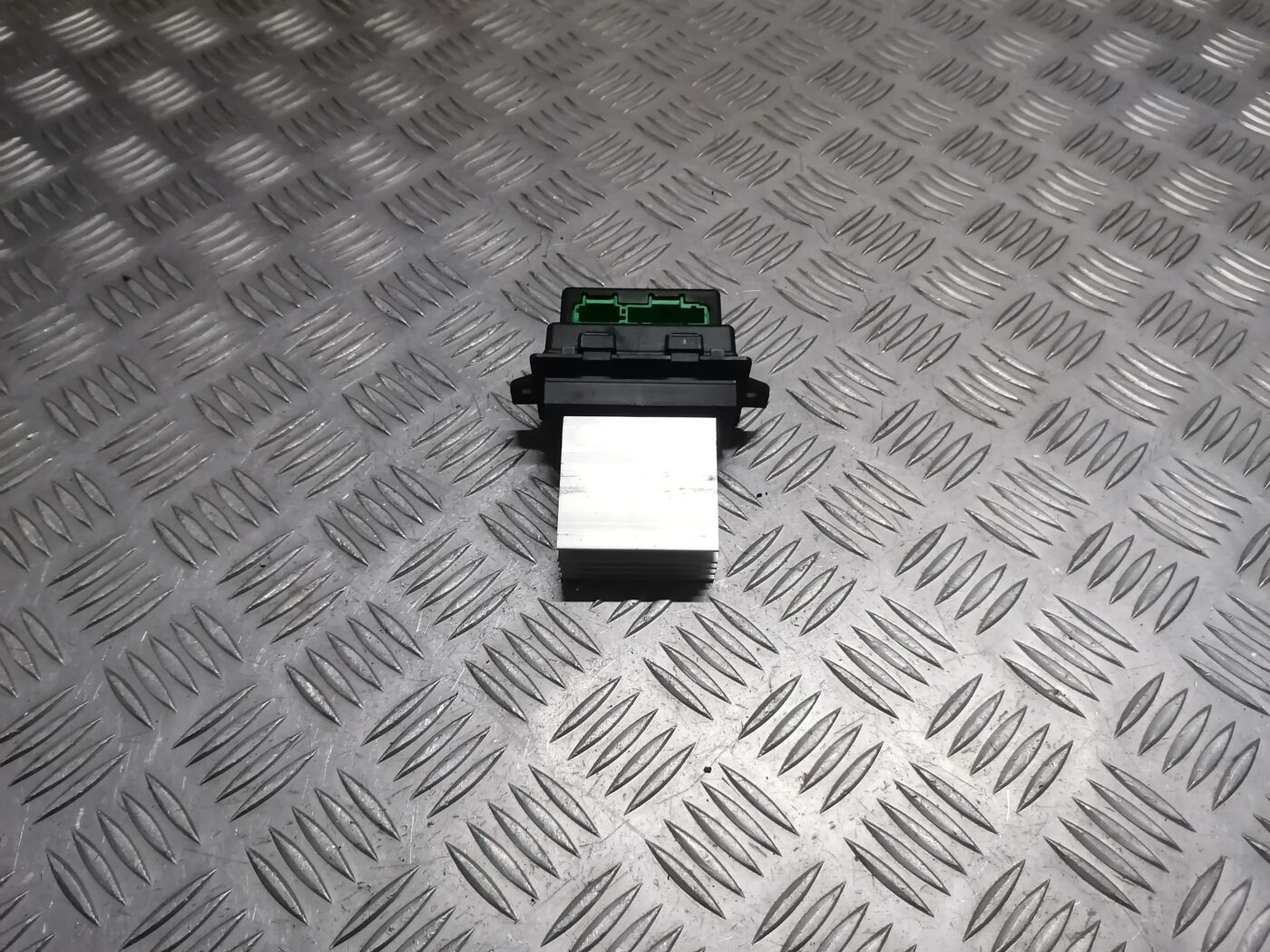 Salona ventilatora rezistors priekš PEUGEOT 607 2010 1 Salona ventilatora rezistors priekš PEUGEOT 607 2010