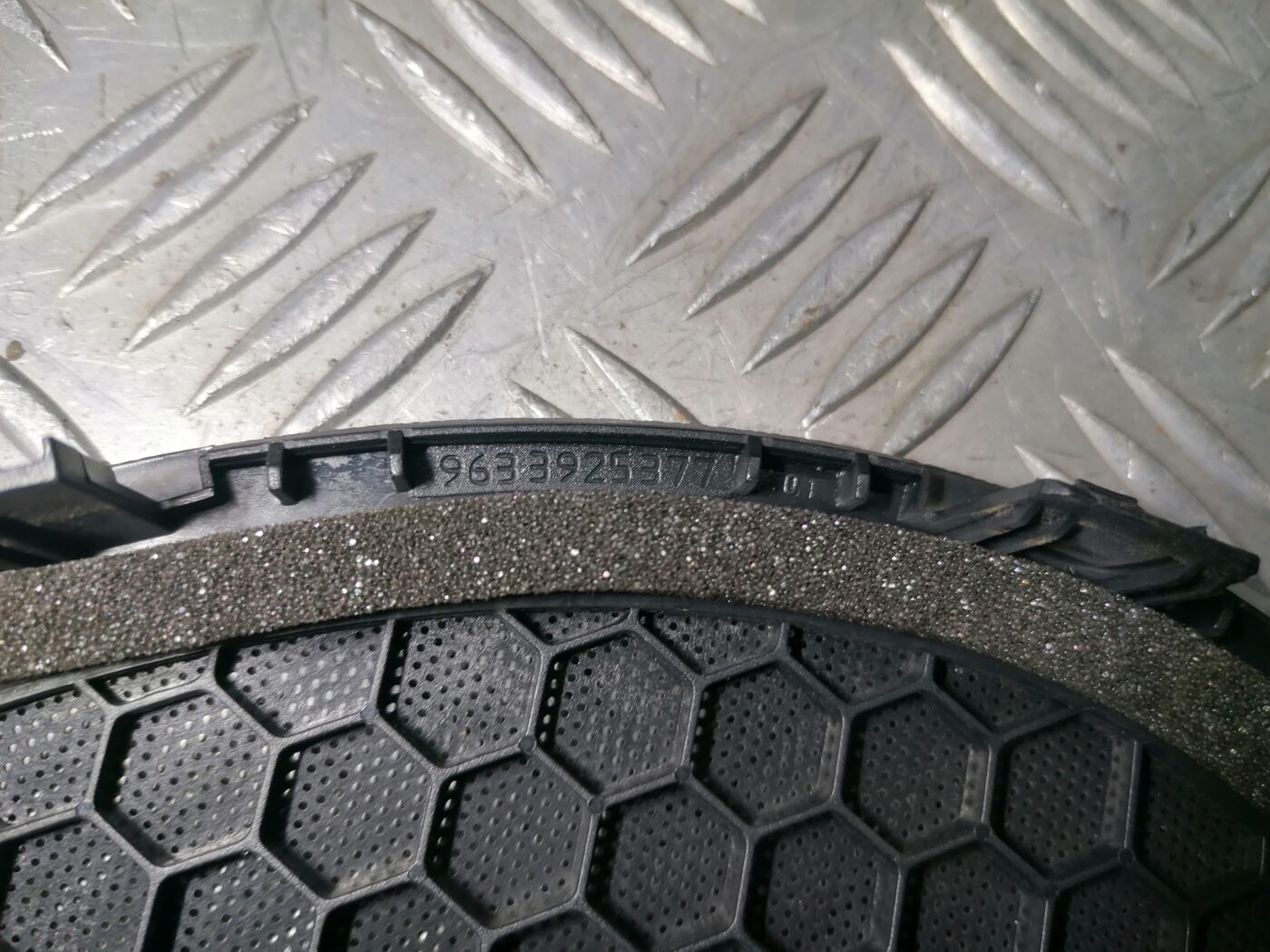 Skaļruņa apdare aizmugurējā plauktā priekš PEUGEOT 607 2010