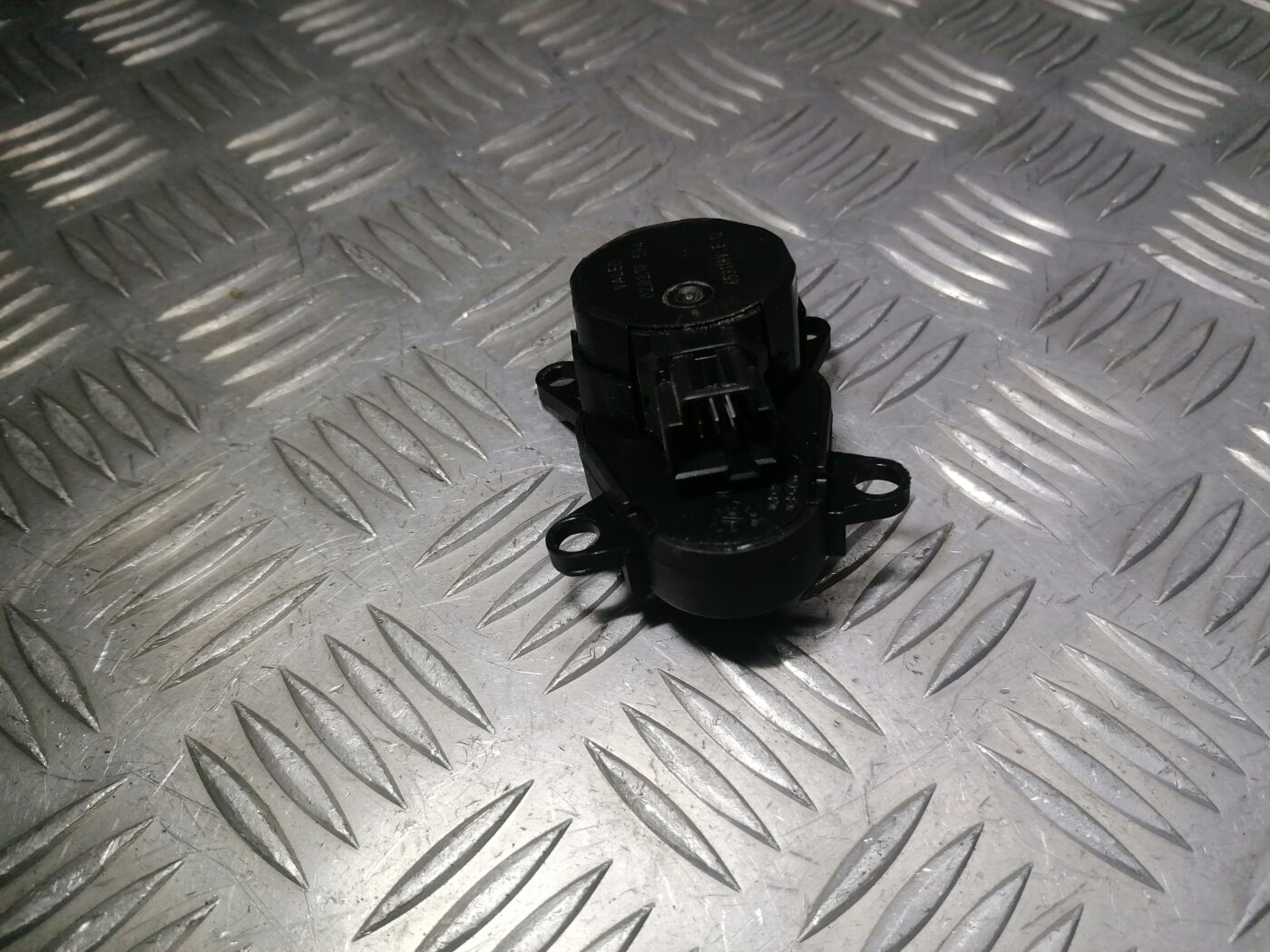 Apsildes sistēmas aktuators priekš PEUGEOT 607 2010 2 Apsildes sistēmas aktuators priekš PEUGEOT 607 2010