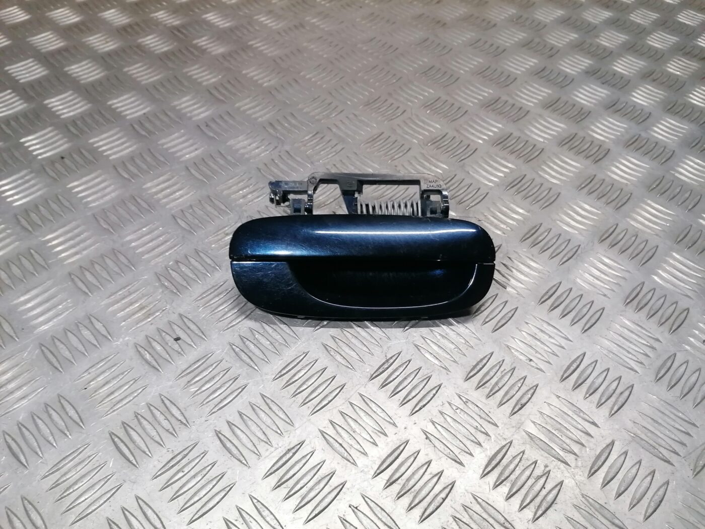 Priekšējāis labais durvju rokturis priekš PEUGEOT 607 2010