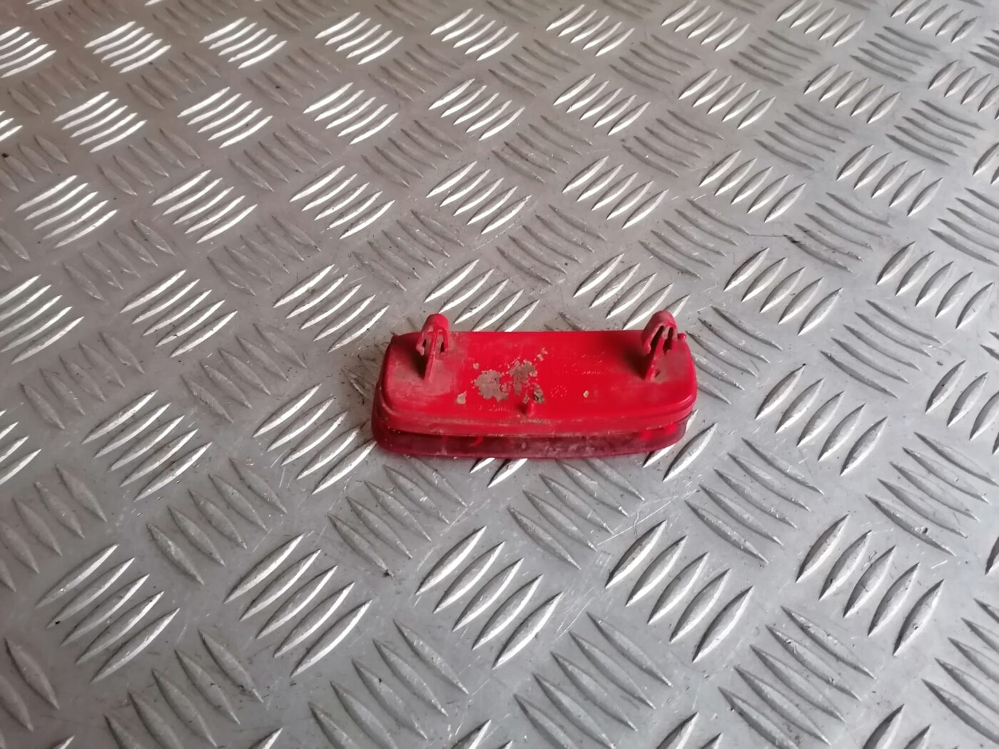 Aizmugurējais atstarotājs priekš PEUGEOT 607 2010 4 Aizmugurējais atstarotājs priekš PEUGEOT 607 2010