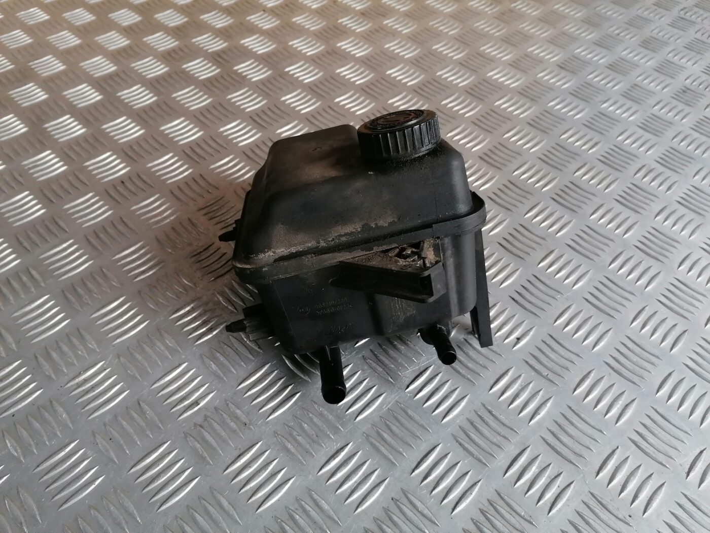 Stūres pastiprinātāja tvertne priekš PEUGEOT 607 2010