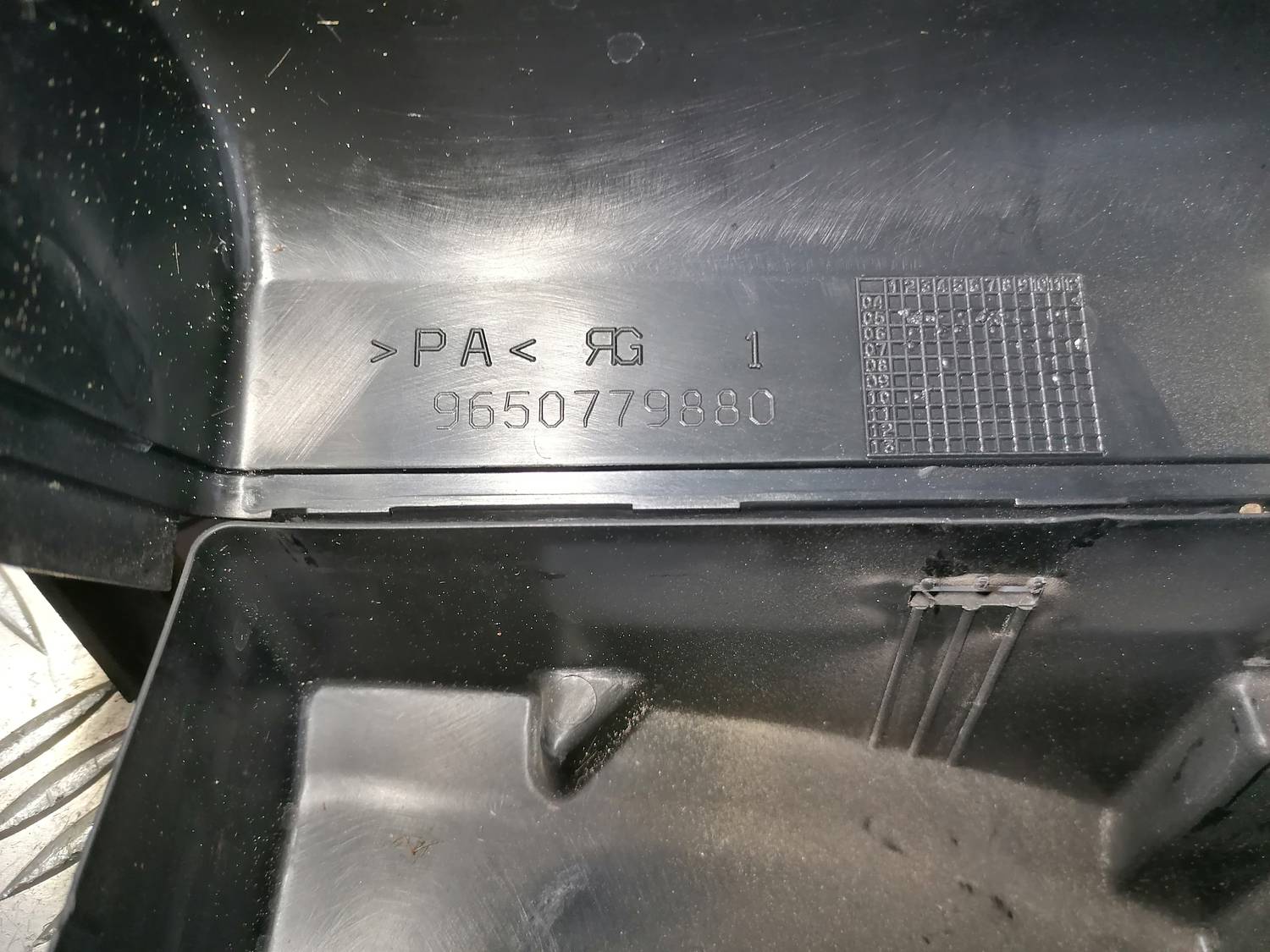 Drošinātāju relejas kaste priekš PEUGEOT 607 2010 3 Drošinātāju relejas kaste priekš PEUGEOT 607 2010