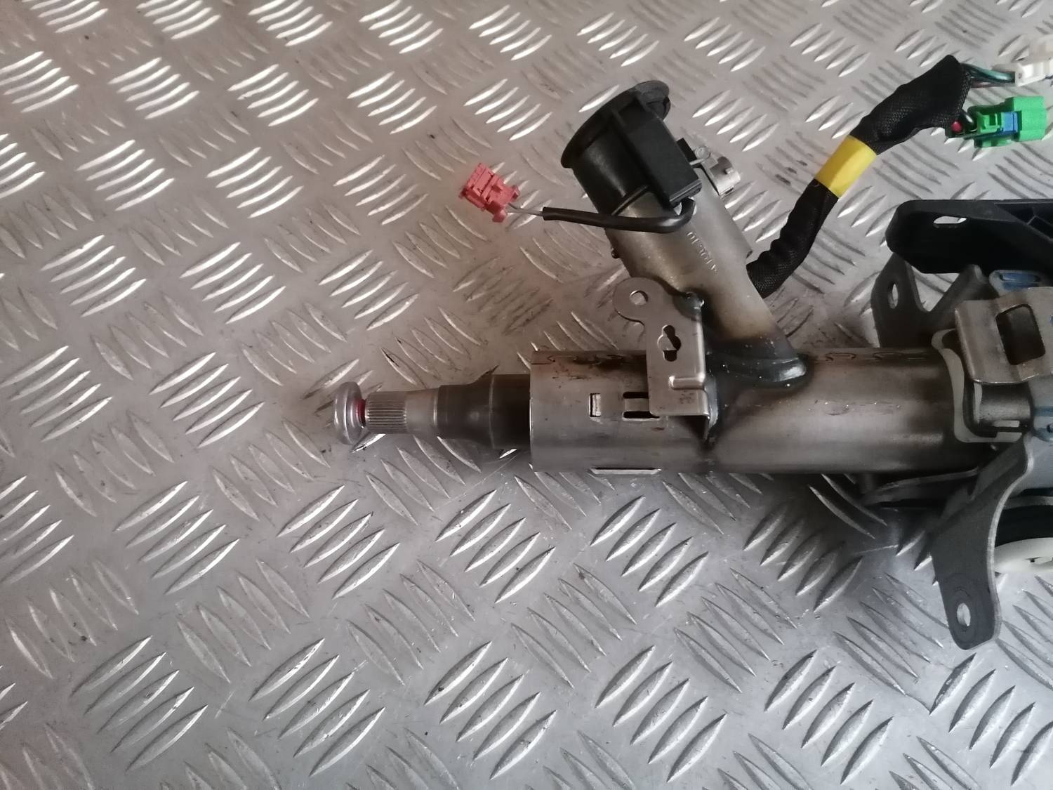 Stūres statne priekš PEUGEOT 607 2010