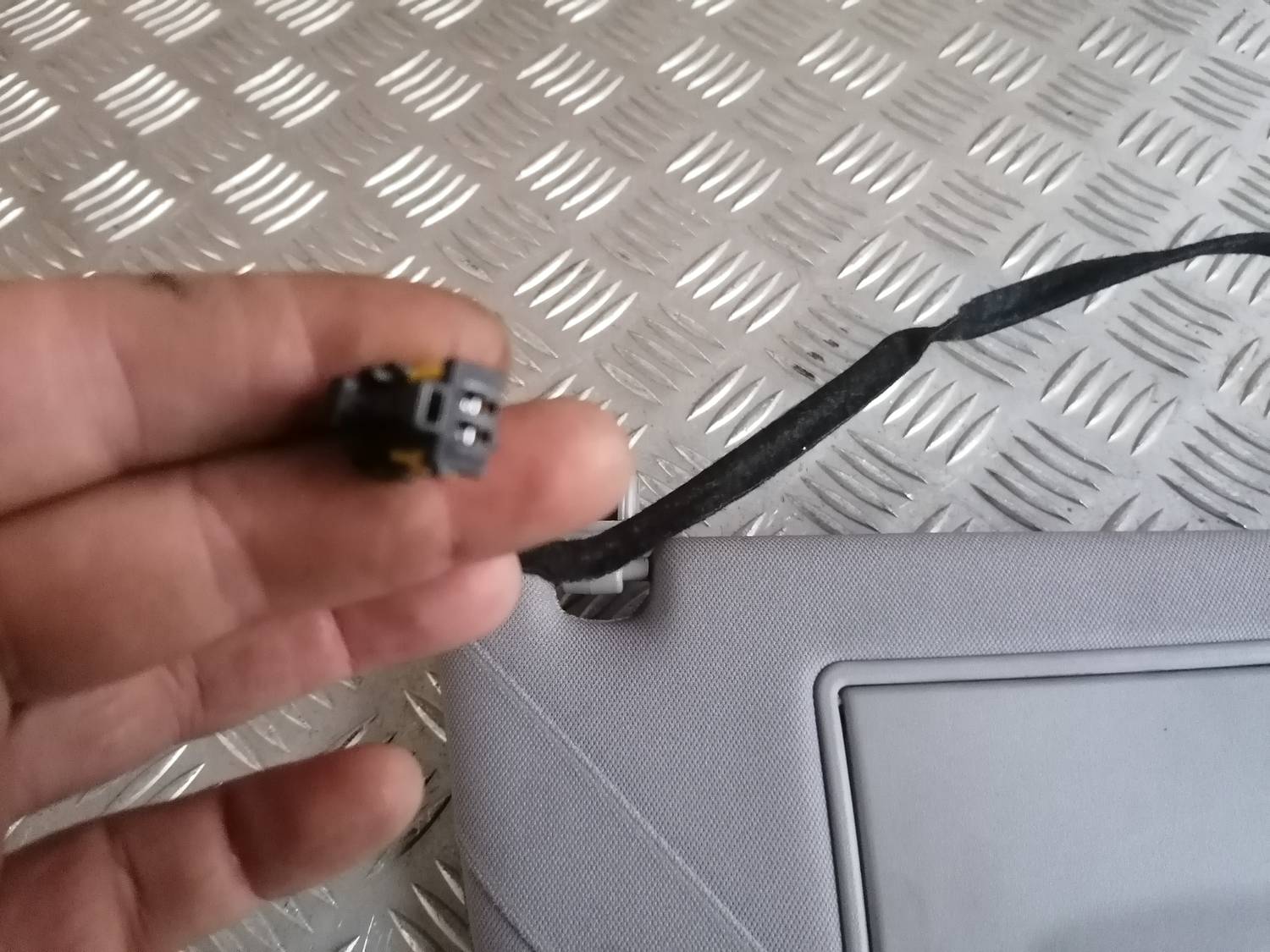 Saules aizsargs priekš PEUGEOT 607 2010