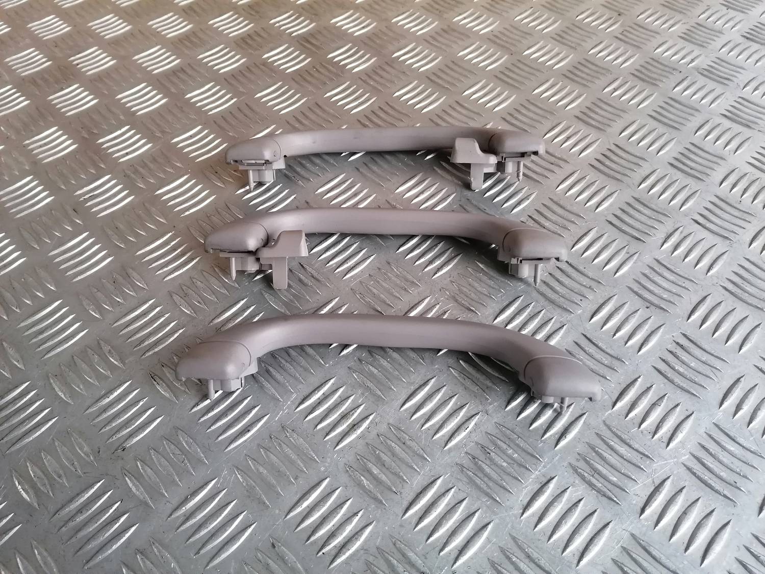 Salona rokturis griestos priekš PEUGEOT 607 2010 2 Salona rokturis griestos priekš PEUGEOT 607 2010