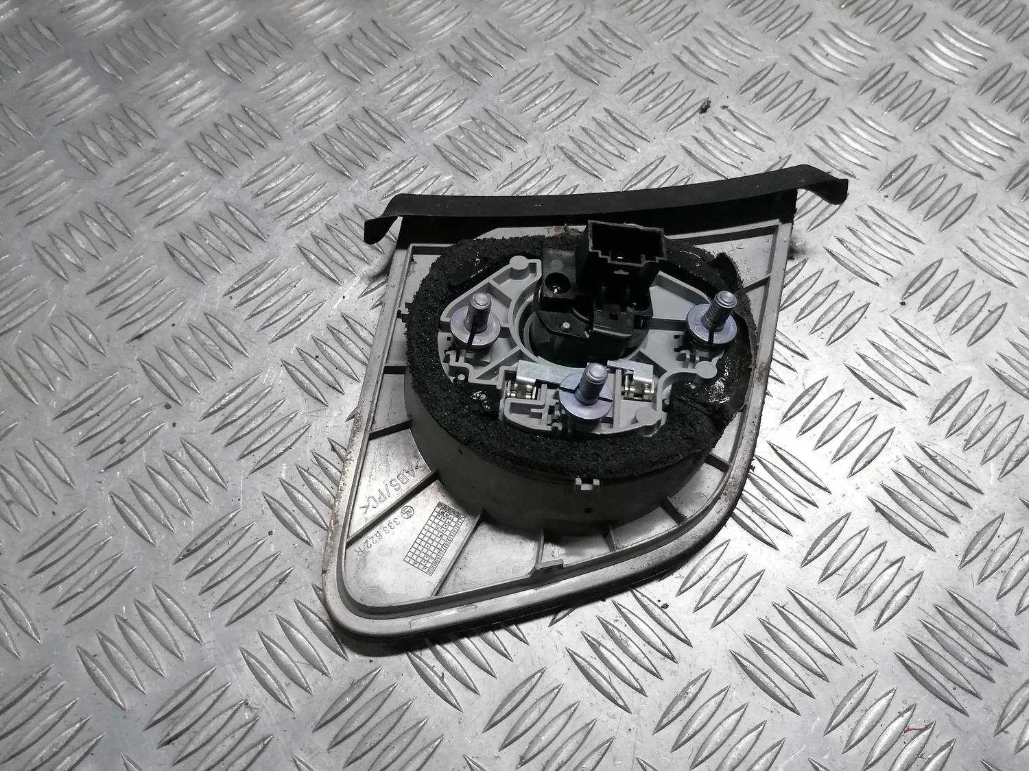 Bagāžnieka vāka labais lukturis priekš VW PHAETON 2003 4 Bagāžnieka vāka labais lukturis priekš VW PHAETON 2003