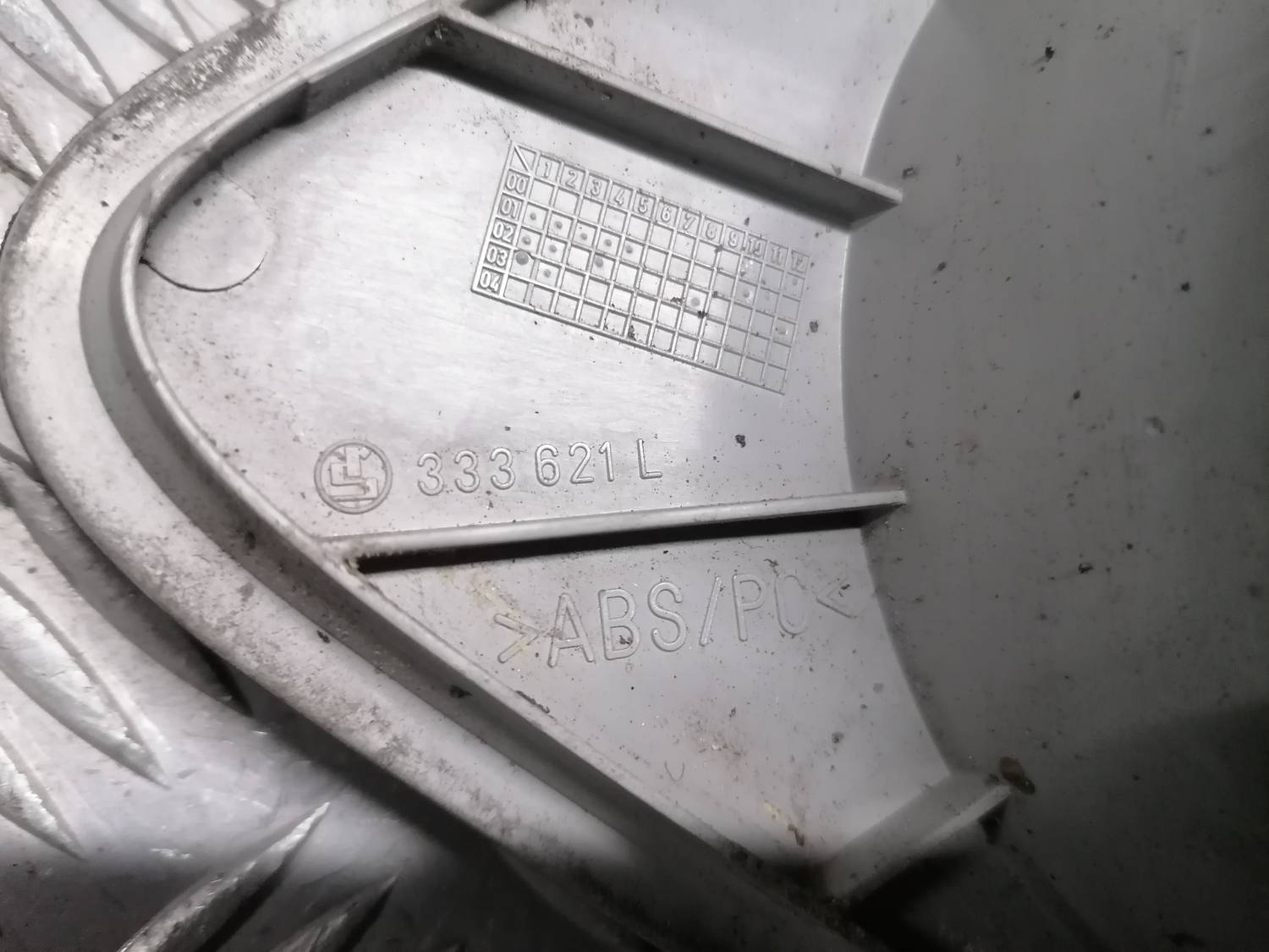 Bagāžnieka vāka kreisais lukturis priekš VW PHAETON 2003