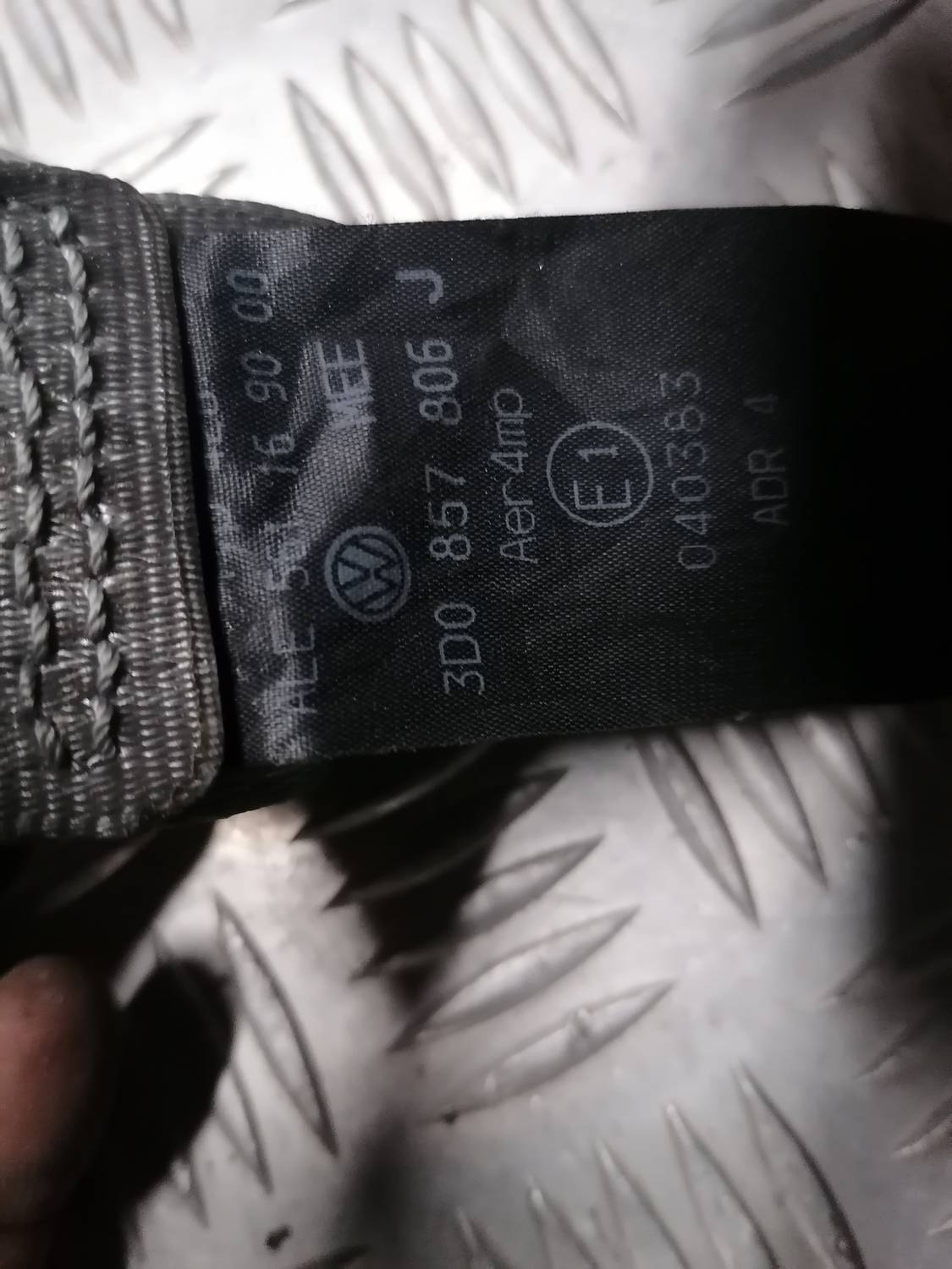 Aizmugurējā labā drošības josta priekš VW PHAETON 2003