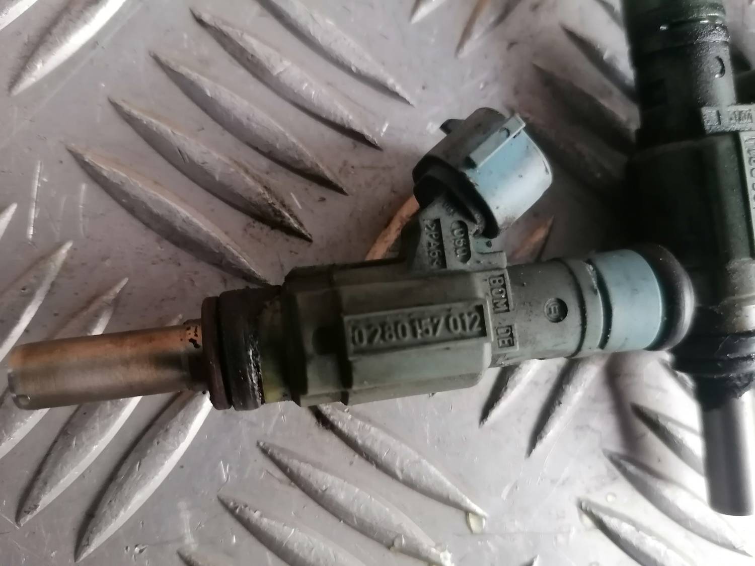 Degvielas smidzinātājs priekš VW PHAETON 2003 6 Degvielas smidzinātājs priekš VW PHAETON 2003