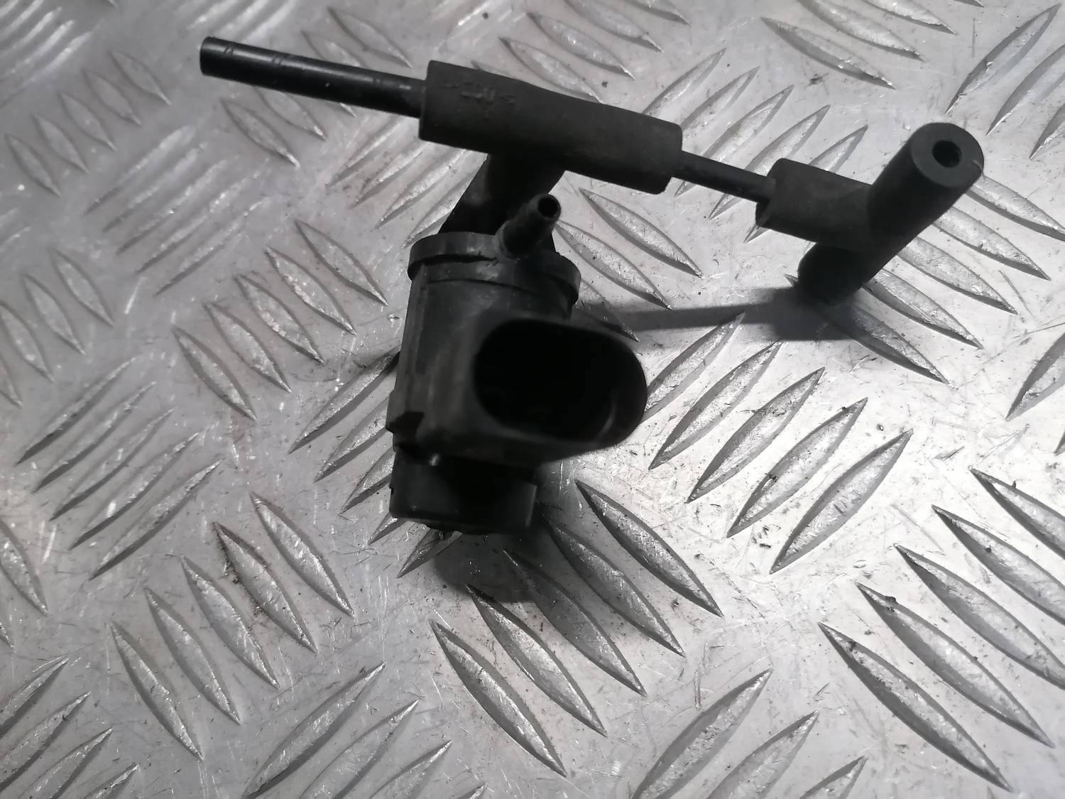 Solenoīda vakuuma vārsts priekš VW PHAETON 2003