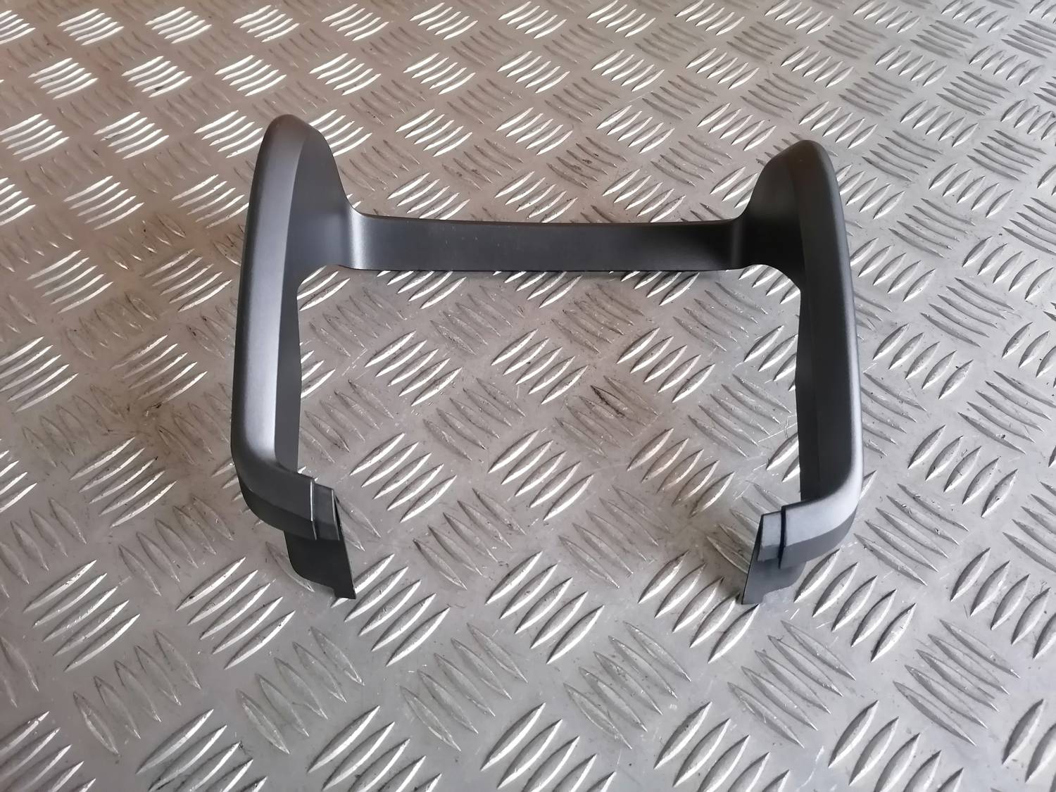 Centrālās konsoles dekoratīva uzlika priekš VW PHAETON 2003 2 Centrālās konsoles dekoratīva uzlika priekš VW PHAETON 2003