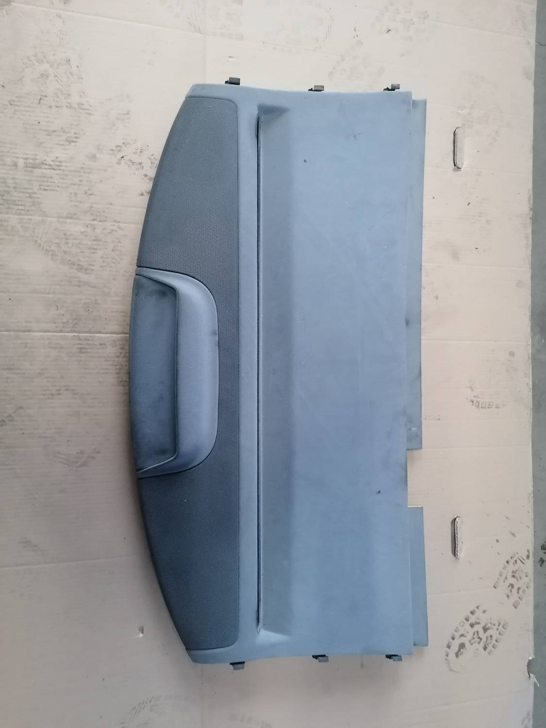 Bagāžnieka nodalījuma plaukts priekš VW PHAETON 2003