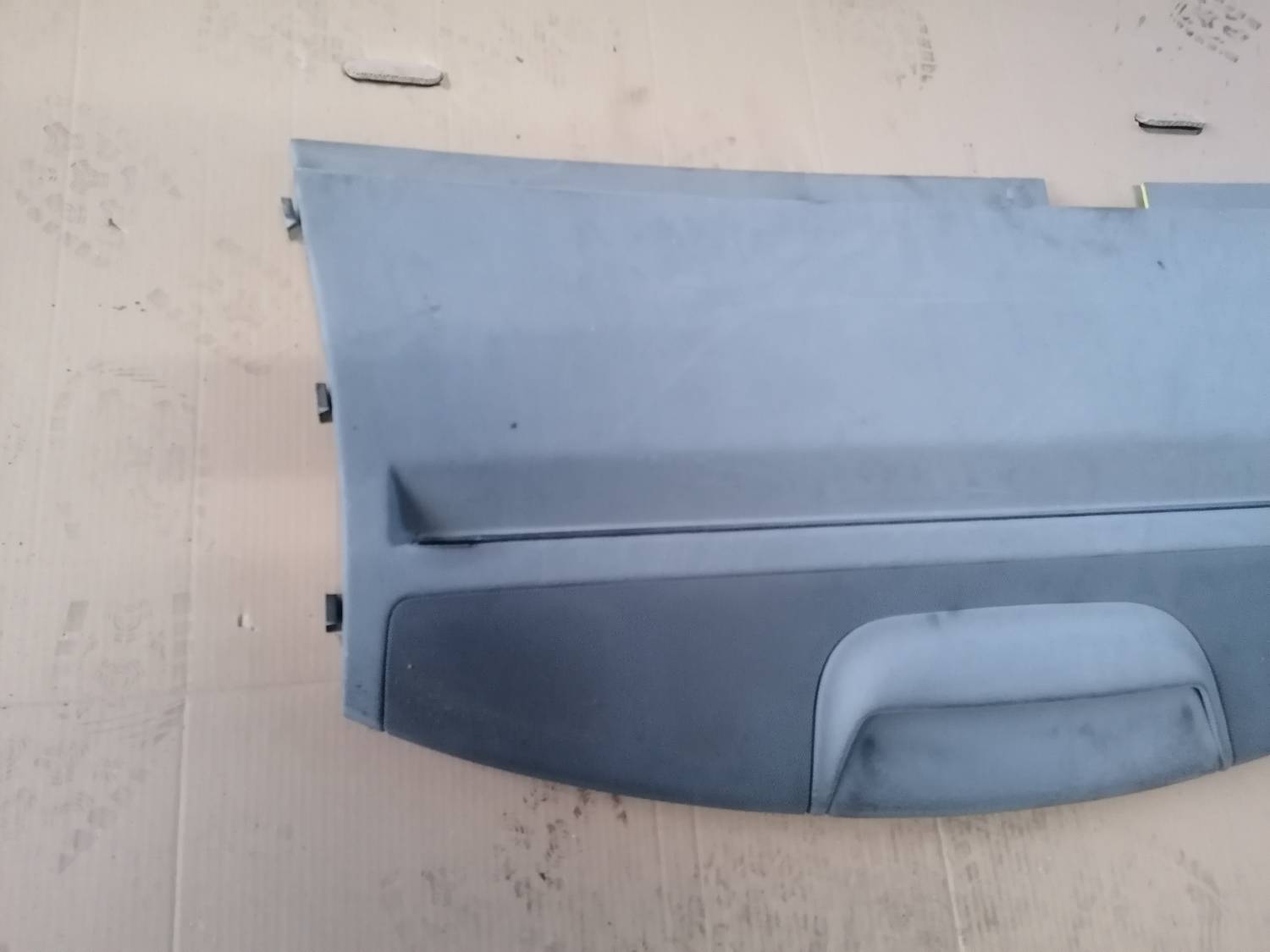 Bagāžnieka nodalījuma plaukts priekš VW PHAETON 2003