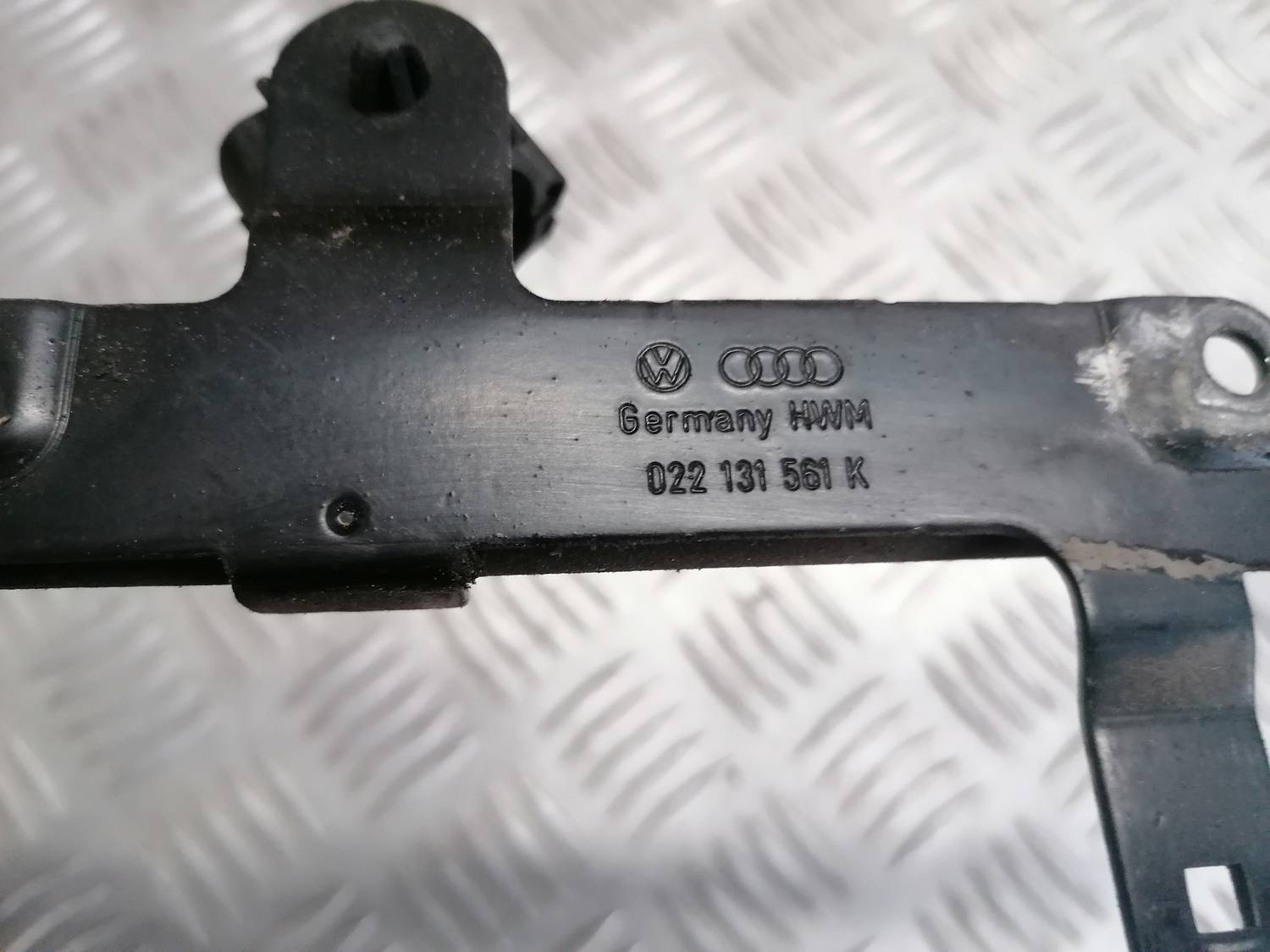 Interkulera caurule priekš VW PHAETON 2003