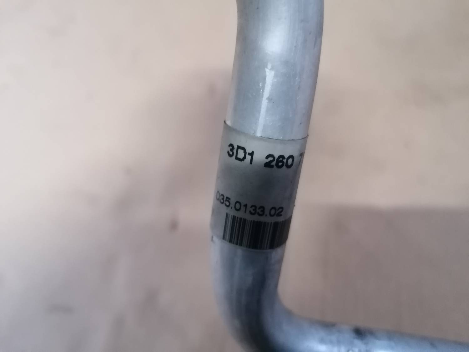 Gaisa kondicioniera galvenā caurule priekš VW PHAETON 2003