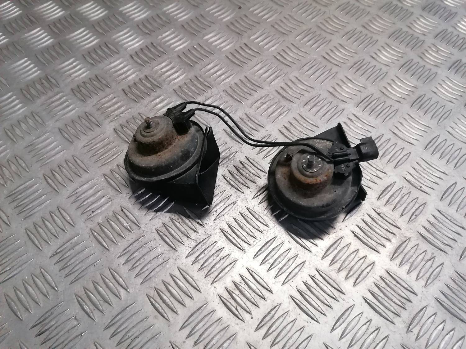 Skaņas signāls priekš OPEL INSIGNIA SPORTS TOURER 2013