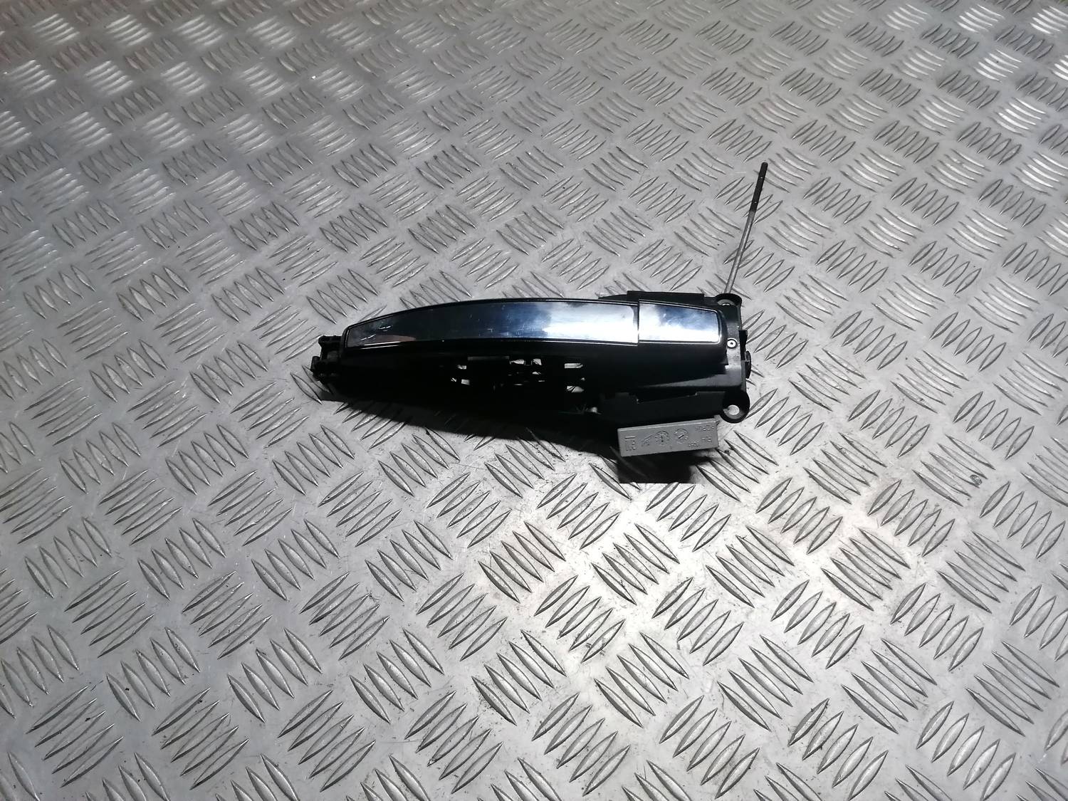 Priekšējāis labais durvju rokturis priekš OPEL INSIGNIA SPORTS TOURER 2013