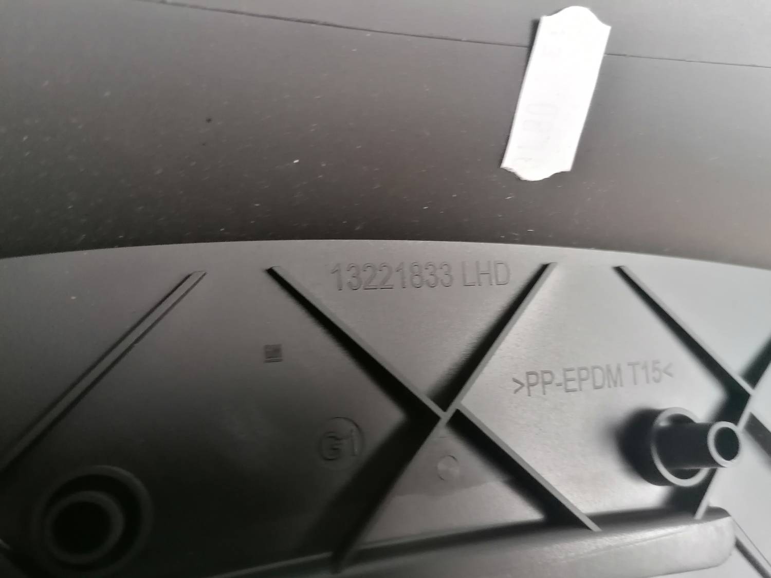 Mērinstrumentu paneļa apakšēja apdare priekš OPEL INSIGNIA SPORTS TOURER 2013