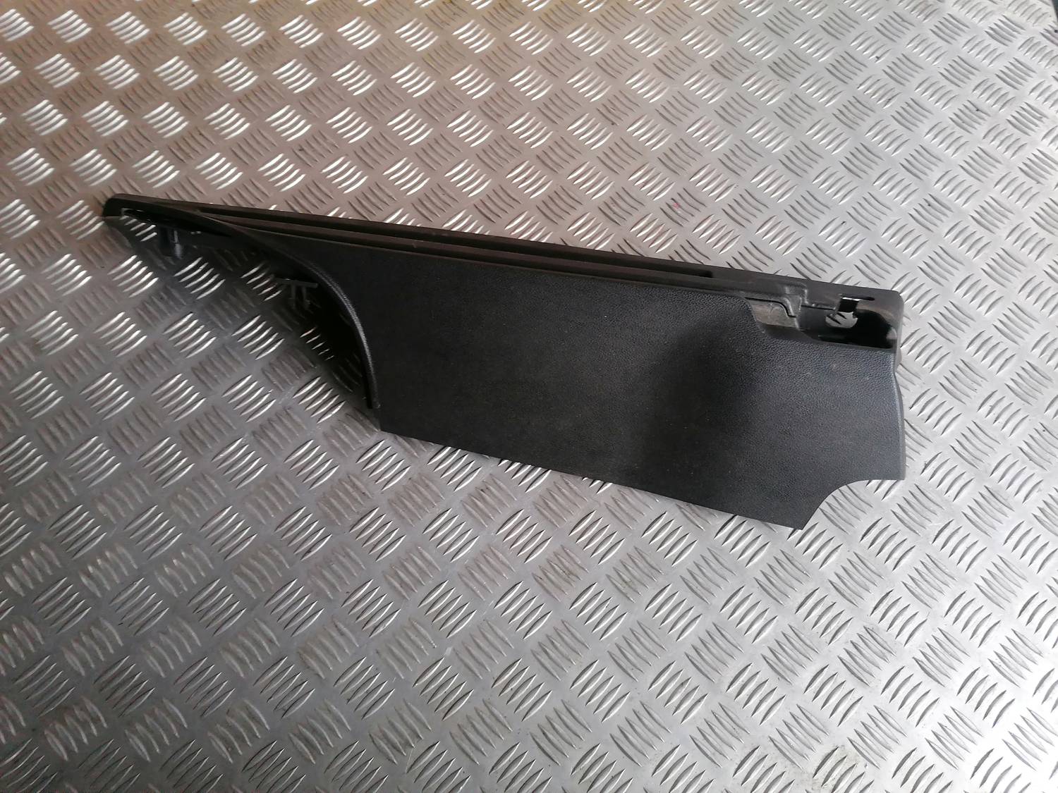 Bagāžnieka žalūziju sliedes priekš OPEL INSIGNIA SPORTS TOURER 2013 1 Bagāžnieka žalūziju sliedes priekš OPEL INSIGNIA SPORTS TOURER 2013