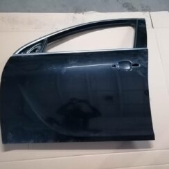 Priekšējās kreisās durvis priekš OPEL INSIGNIA SPORTS TOURER 2013