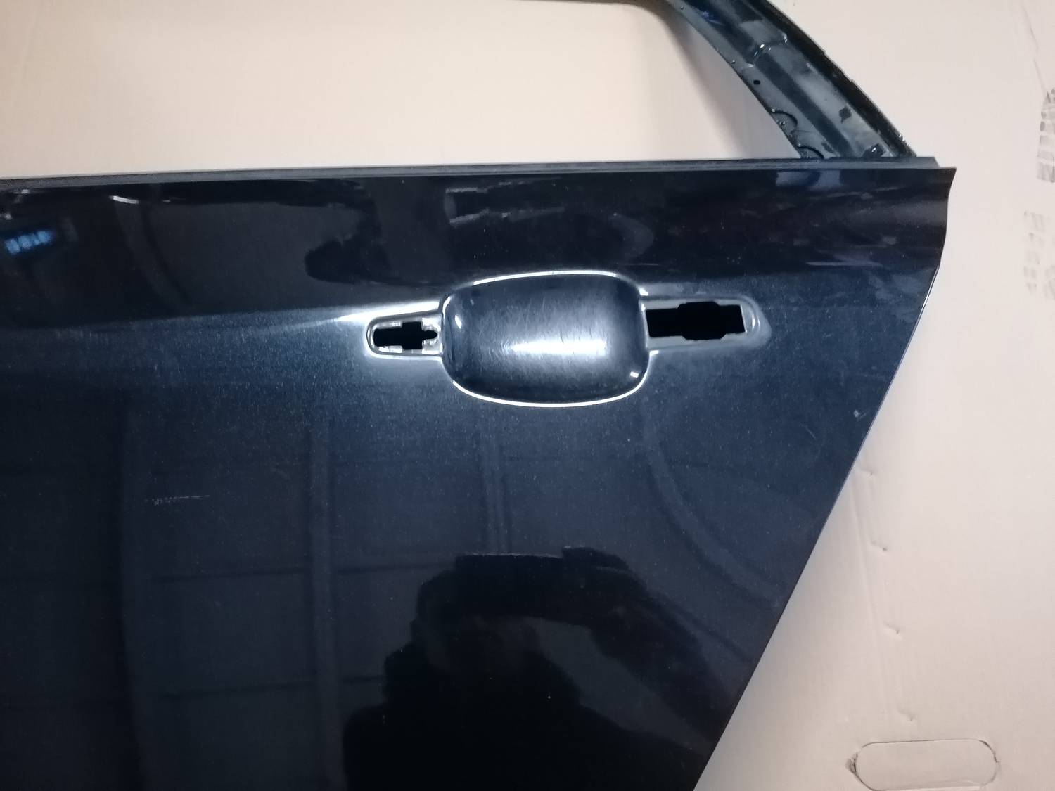 Aizmugurējās kreisās durvis priekš OPEL INSIGNIA SPORTS TOURER 2013 5 Aizmugurējās kreisās durvis priekš OPEL INSIGNIA SPORTS TOURER 2013