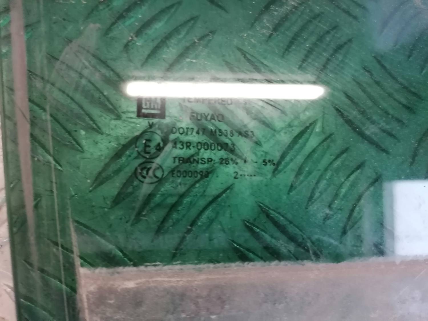 Aizmugurējo labo durvju stikls priekš OPEL INSIGNIA SPORTS TOURER 2013 3 Aizmugurējo labo durvju stikls priekš OPEL INSIGNIA SPORTS TOURER 2013