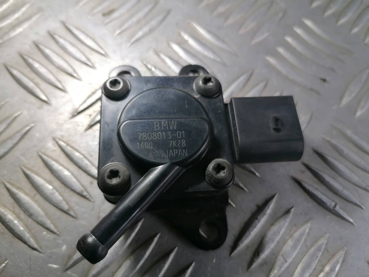 Izplūdes gāzu spiediena sensors priekš BMW 318D E91 2008 TOURING 5 Izplūdes gāzu spiediena sensors priekš BMW 318D E91 2008 TOURING