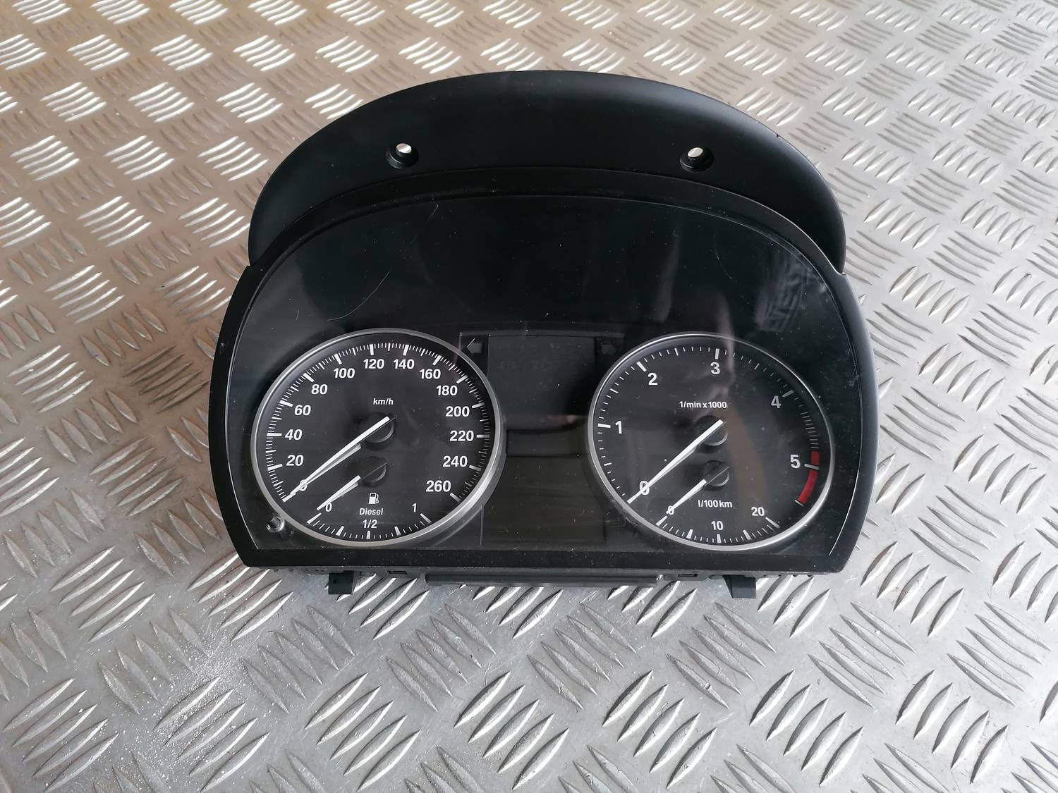Spidometrs priekš BMW 318D E91 2008 TOURING