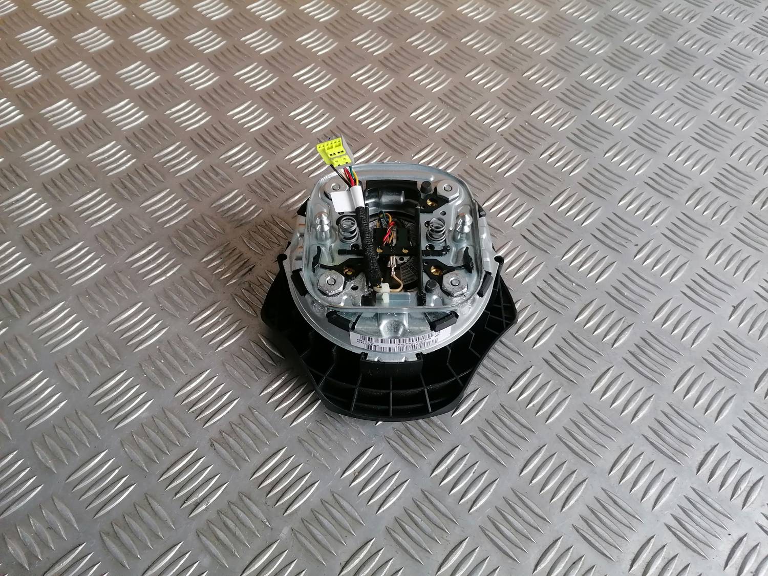 Stūres drošības spilvens priekš BMW 318D E91 2008 TOURING