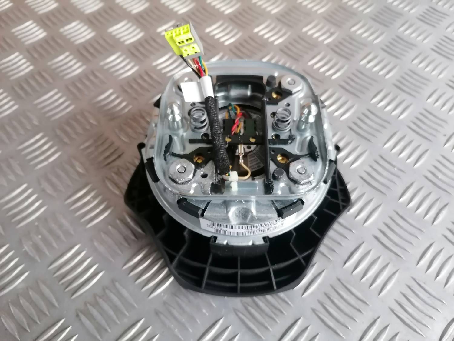 Stūres drošības spilvens priekš BMW 318D E91 2008 TOURING