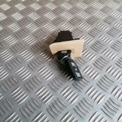 Aizdedzes slēdzene priekš BMW 318D E91 2008 TOURING