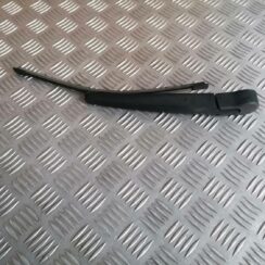 Aizmugurējā loga tīrītāja slotiņa priekš BMW 318D E91 2008 TOURING