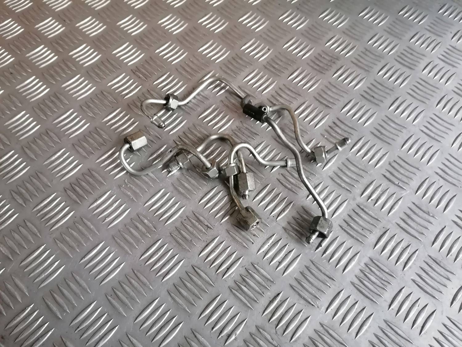 Degvielas caurule priekš BMW 318D E91 2008 TOURING 1 Degvielas caurule priekš BMW 318D E91 2008 TOURING