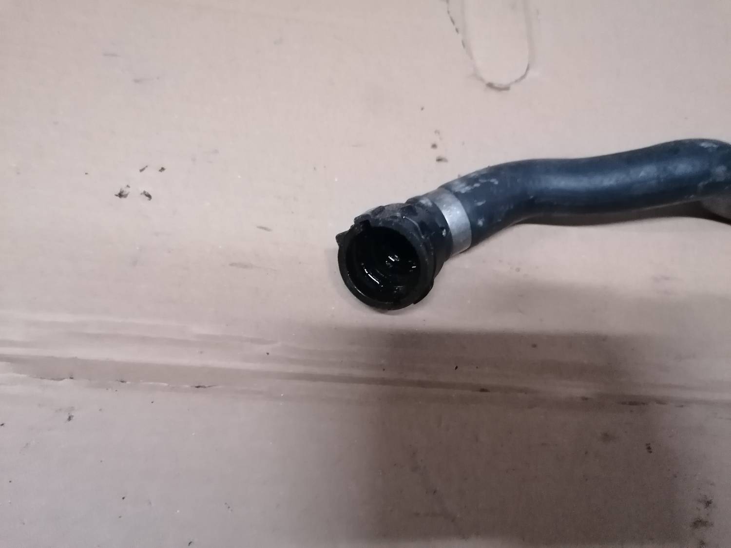 Dzesēšanas caurule priekš BMW 318D E91 2008 TOURING