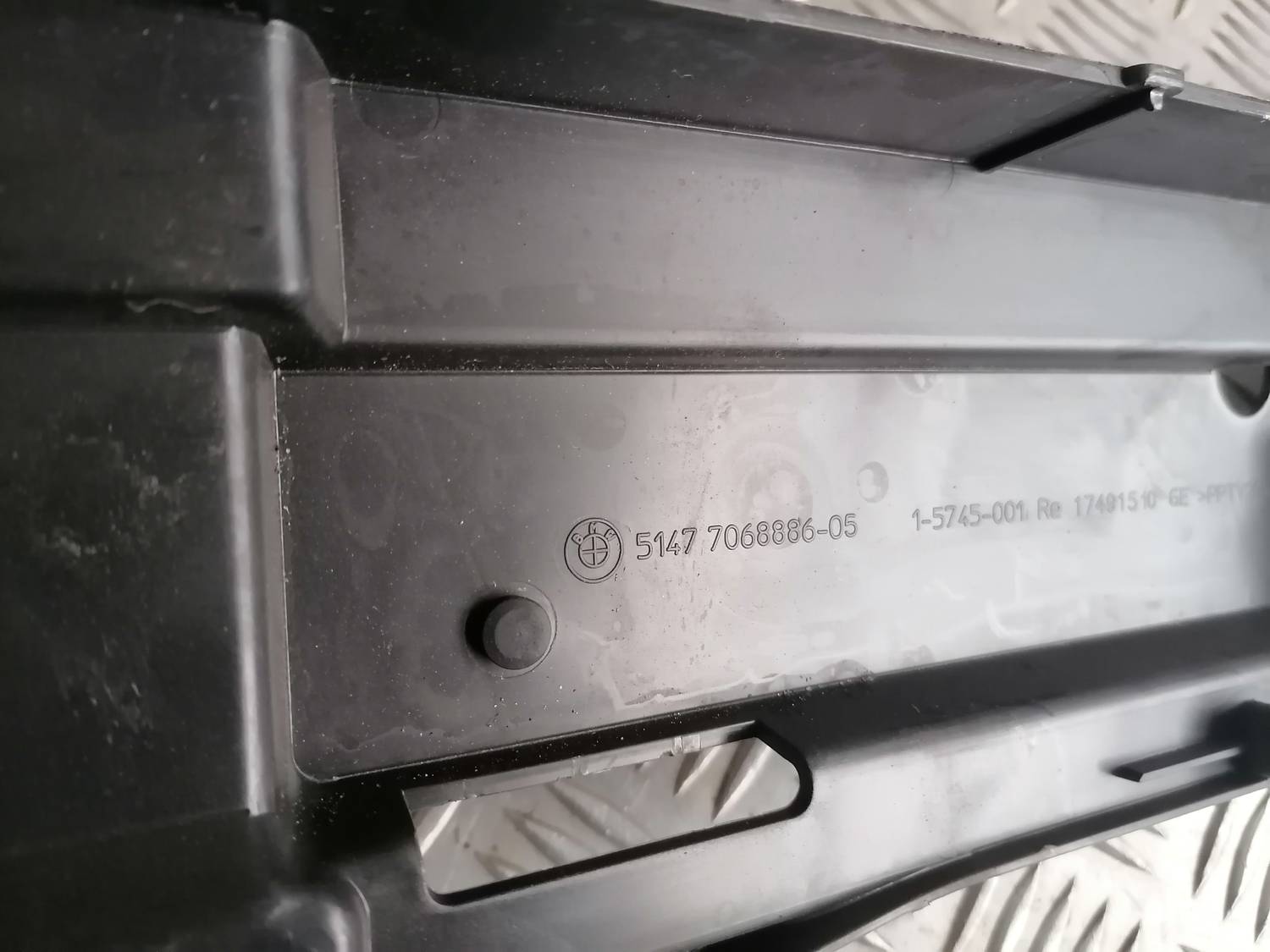 Bagāžnieka nodalījuma plastmasa priekš BMW 318D E91 2008 TOURING 6 Bagāžnieka nodalījuma plastmasa priekš BMW 318D E91 2008 TOURING