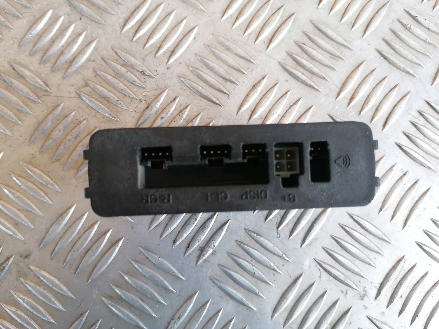 Parkošanās devēju vadības bloks priekš MAZDA 6 2007