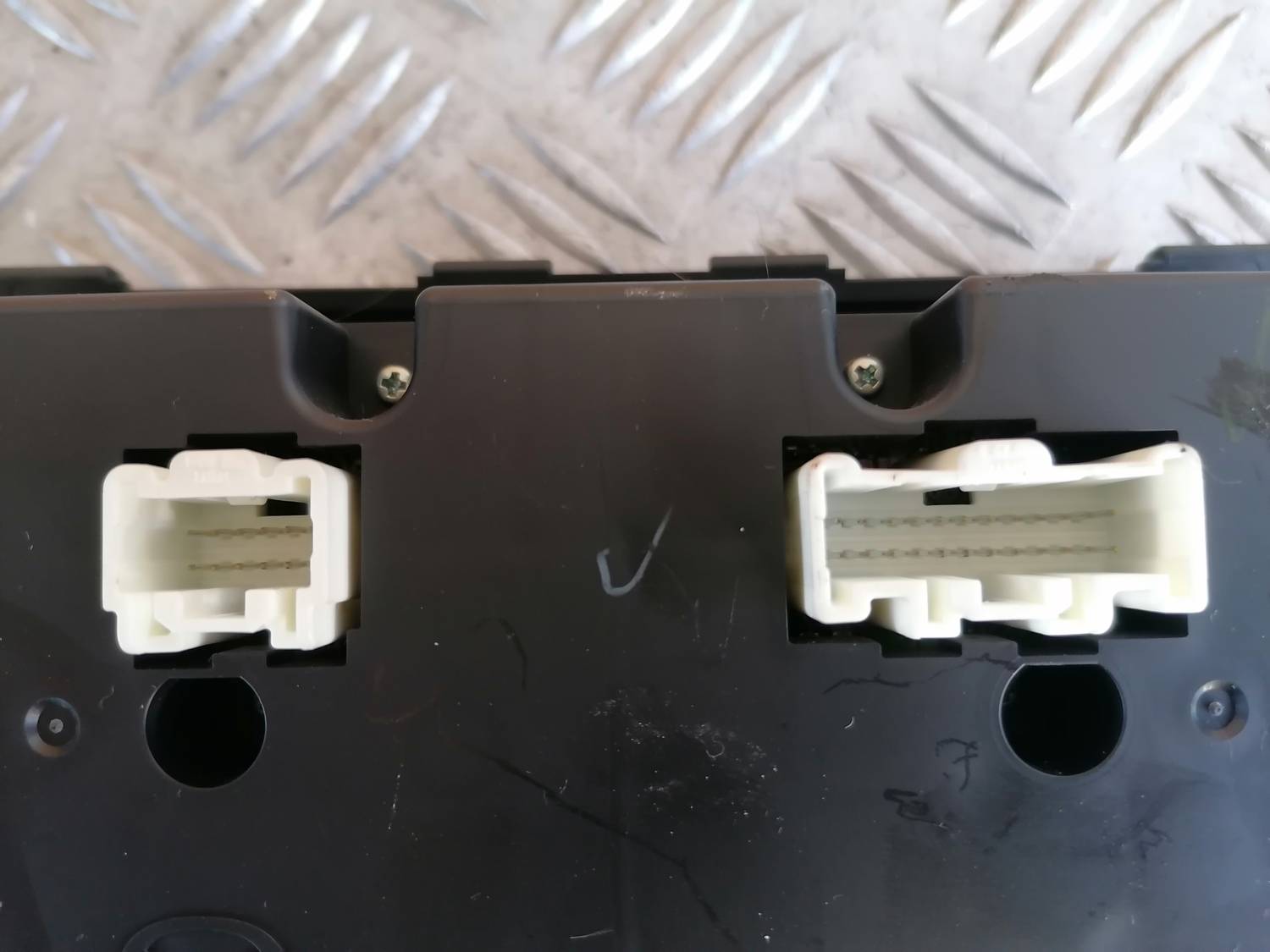 Klimata kontroles bloks priekš MAZDA 6 2007 5 Klimata kontroles bloks priekš MAZDA 6 2007