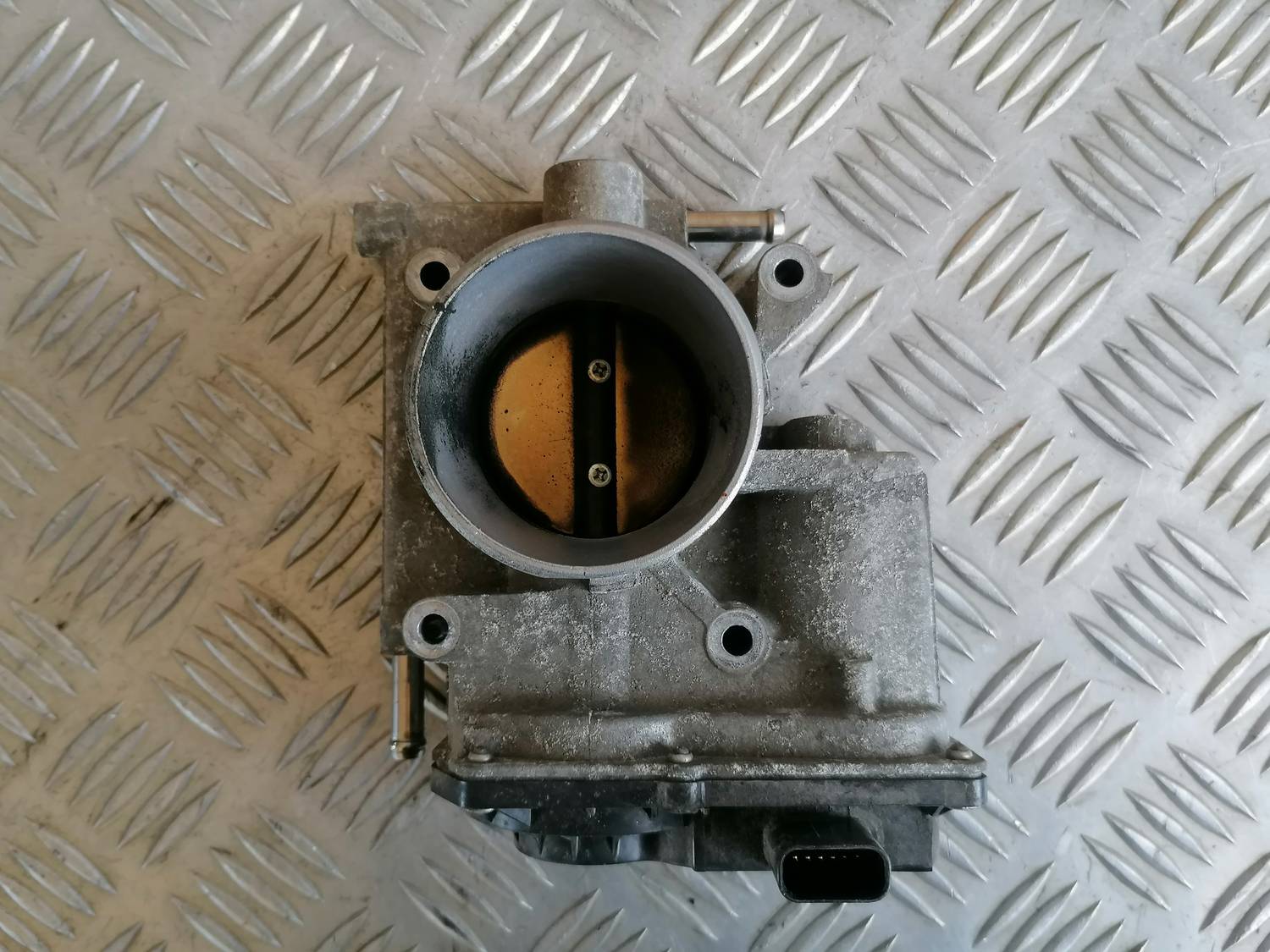 Droseļvārsts priekš MAZDA 6 2007 4 Droseļvārsts priekš MAZDA 6 2007