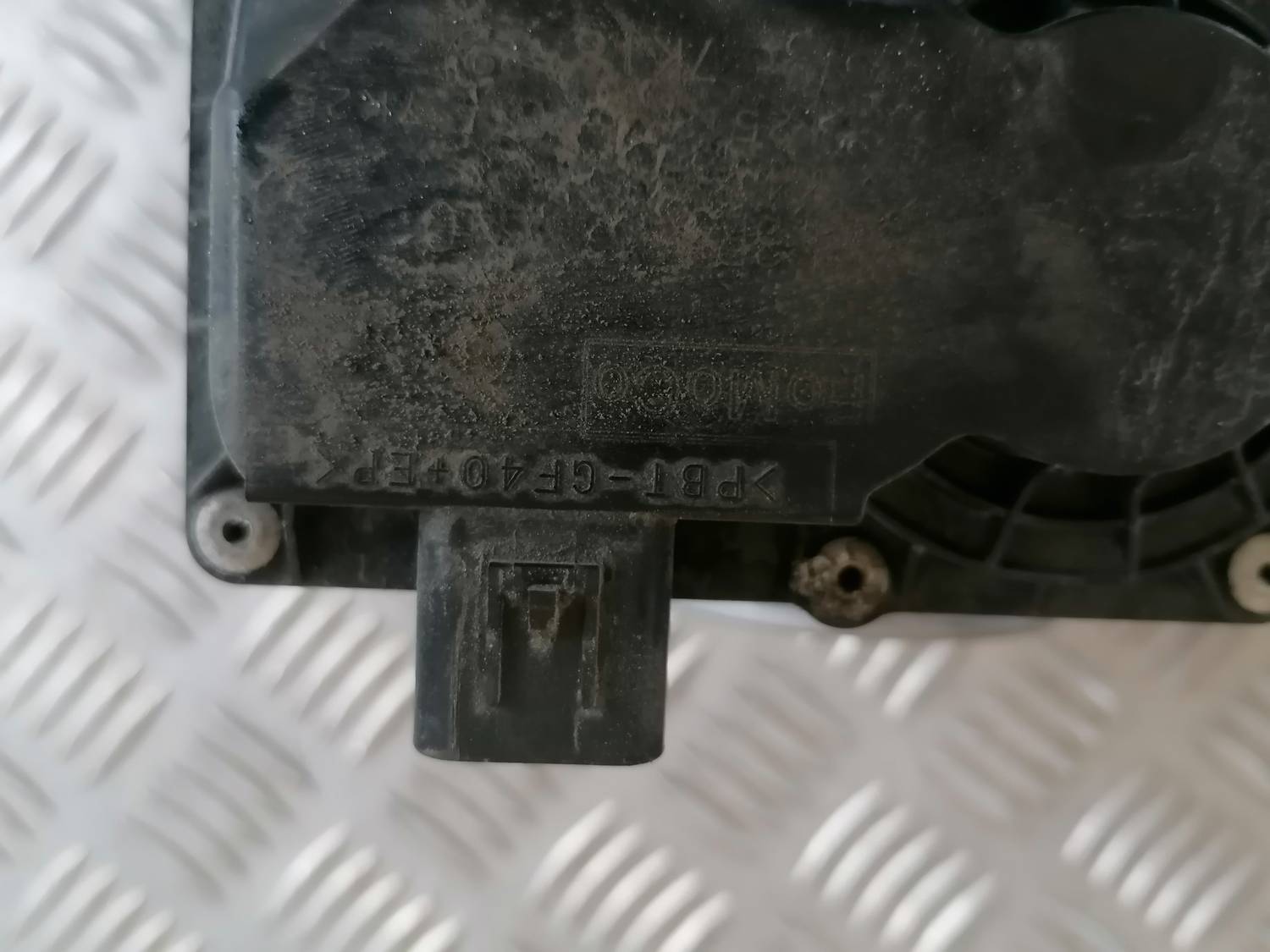 Droseļvārsts priekš MAZDA 6 2007 6 Droseļvārsts priekš MAZDA 6 2007