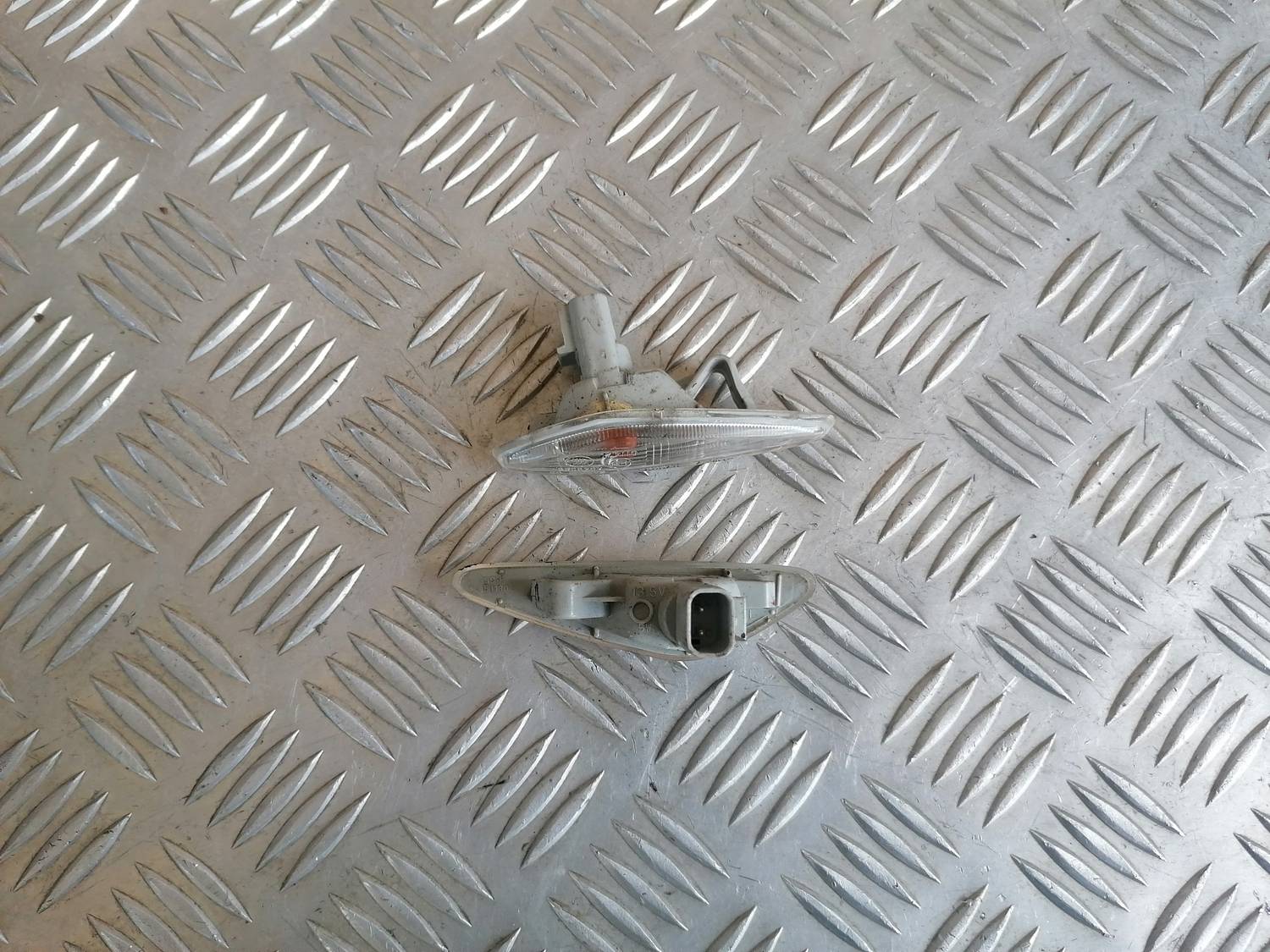 Pagrieziena signala lukturis priekš MAZDA 6 2007