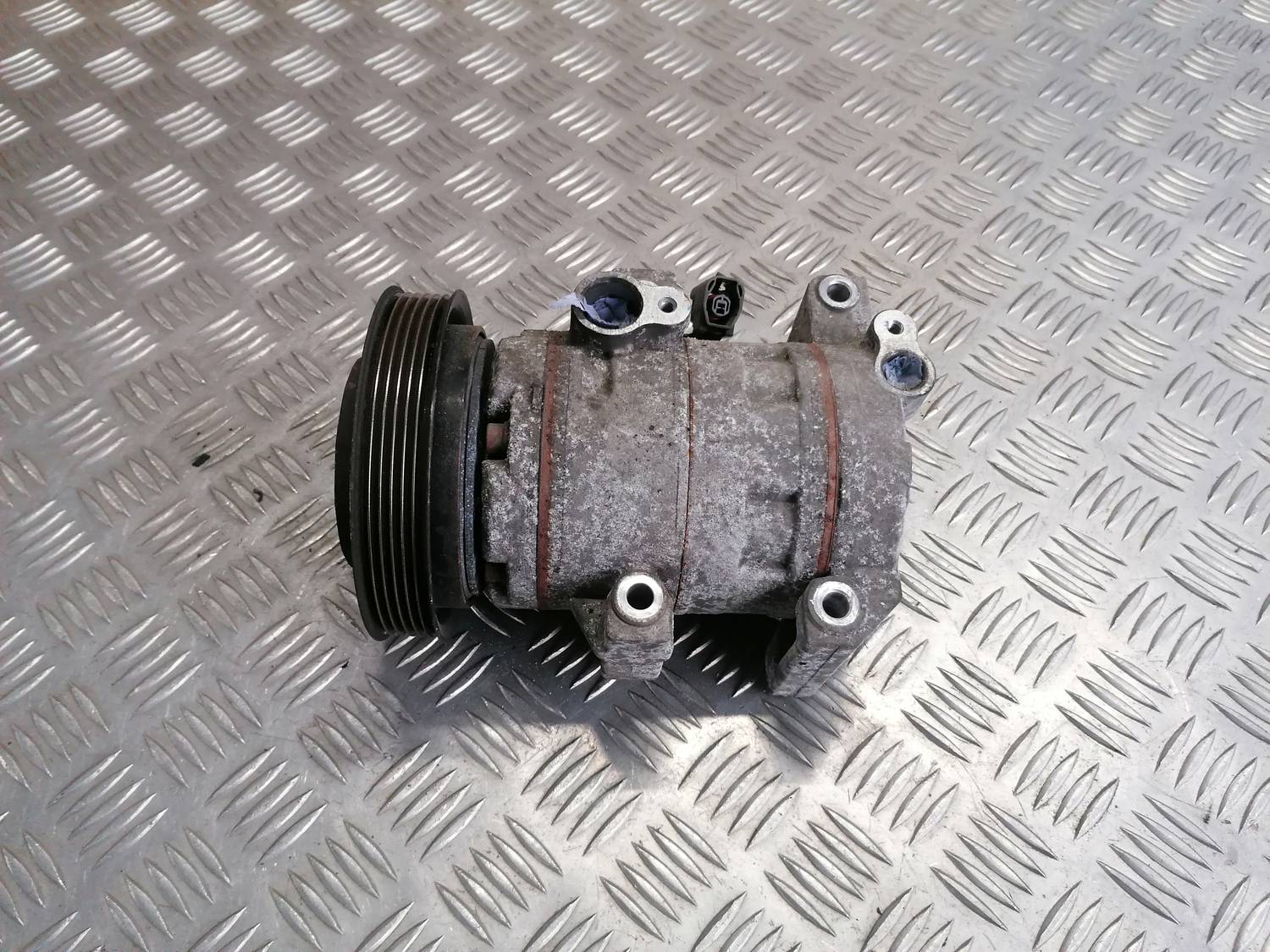 Gaisa kondicioniera kompresors priekš MAZDA 6 2007 2 Gaisa kondicioniera kompresors priekš MAZDA 6 2007