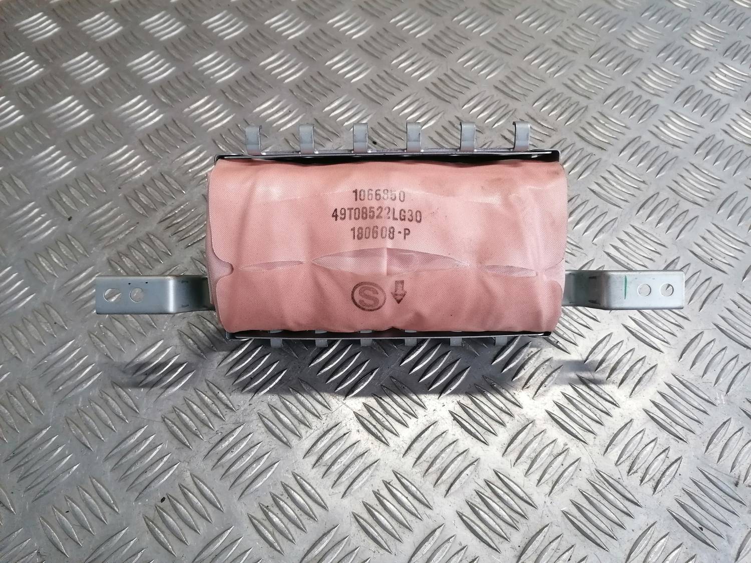 Mērinstrumentu paneļa drošības spilvens priekš MAZDA 6 2007 2 Mērinstrumentu paneļa drošības spilvens priekš MAZDA 6 2007