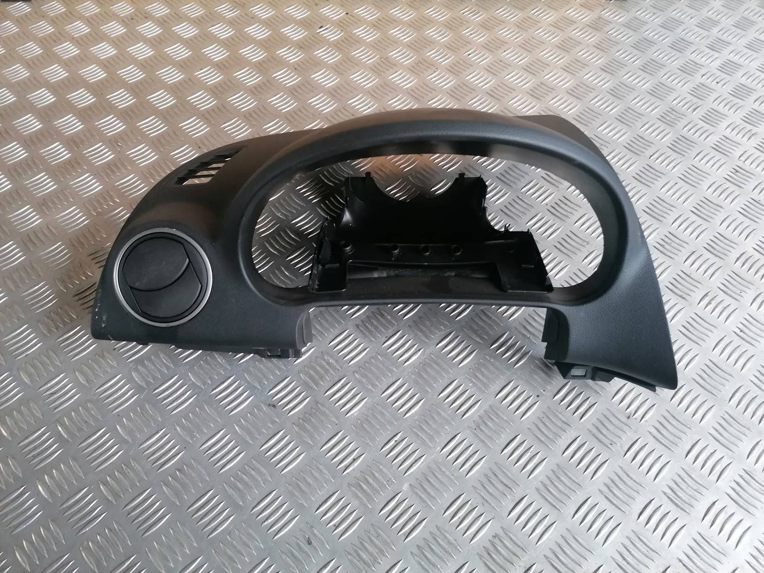 Spidometra apdare priekš MAZDA 6 2007 1 Spidometra apdare priekš MAZDA 6 2007