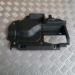 Mērinstrumentu paneļa apakšēja apdare priekš MAZDA 6 2007