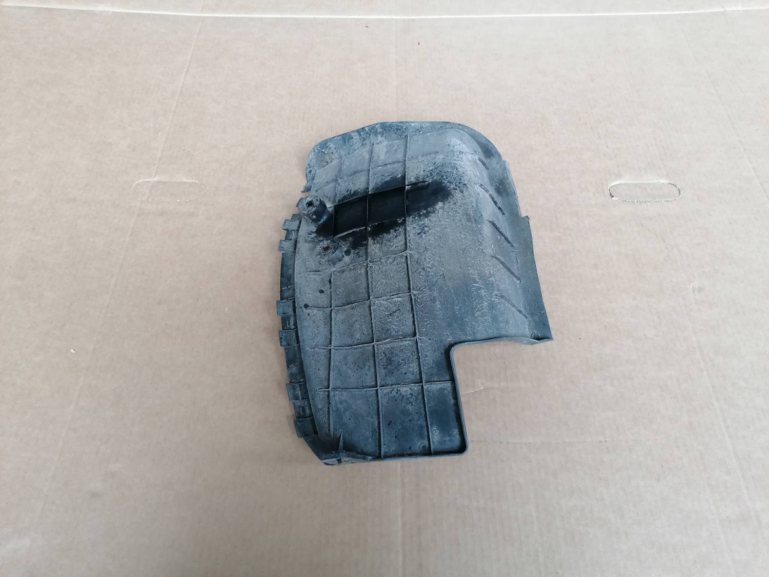 Aizmugurējais kreisais dubļusargs priekš MAZDA 6 2007 1 Aizmugurējais kreisais dubļusargs priekš MAZDA 6 2007