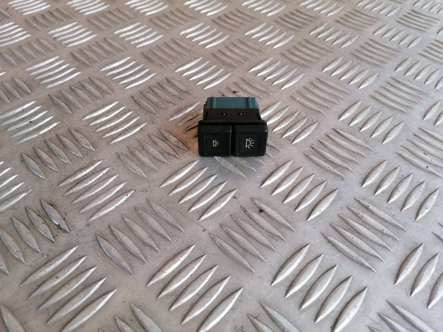 Gaismas slēdzis priekš XSARA PICASSO 2003 1 Gaismas slēdzis priekš XSARA PICASSO 2003