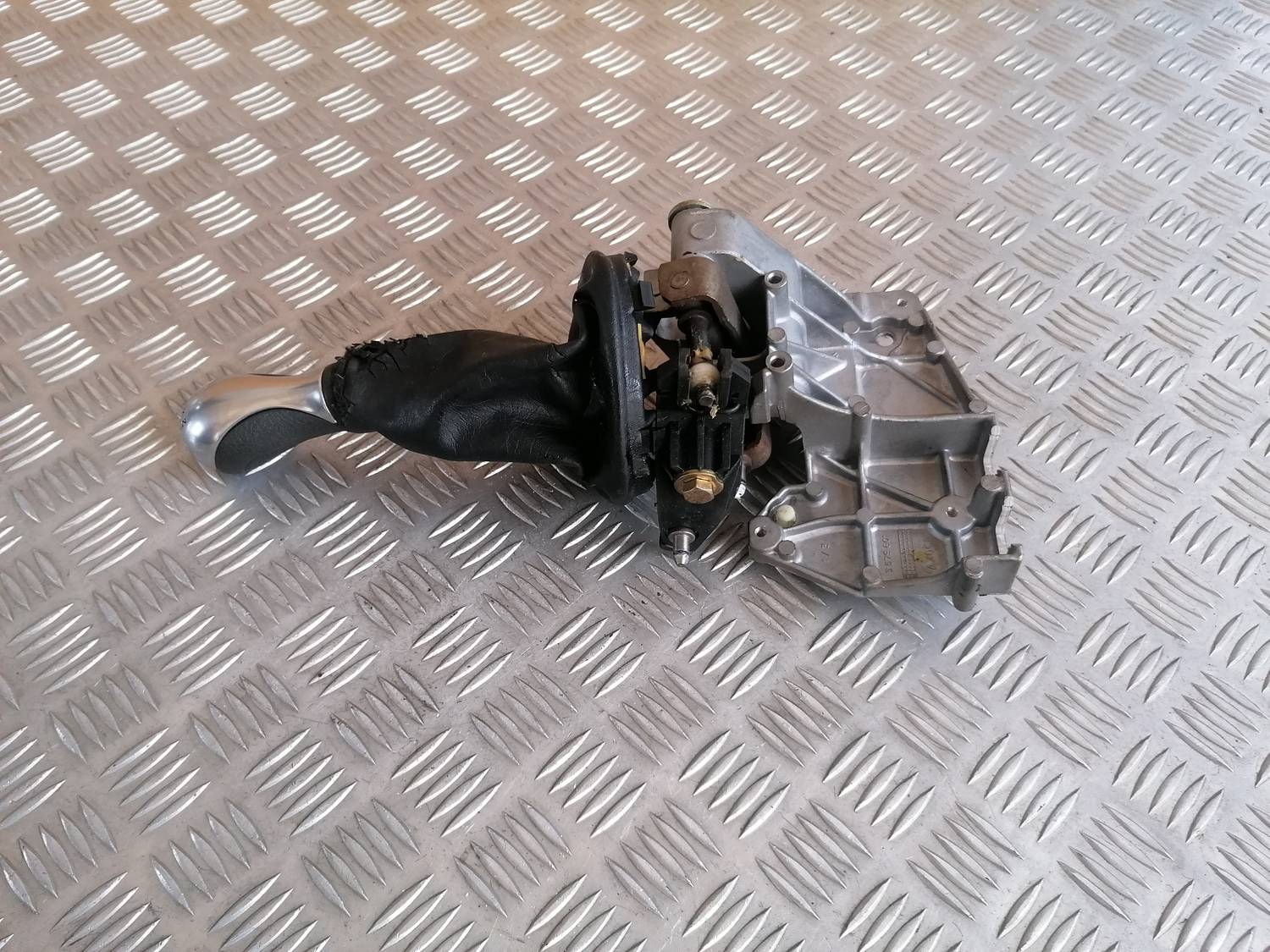 Ātrumu pārslēgšanas slēdzis priekš XSARA PICASSO 2003 1 Ātrumu pārslēgšanas slēdzis priekš XSARA PICASSO 2003