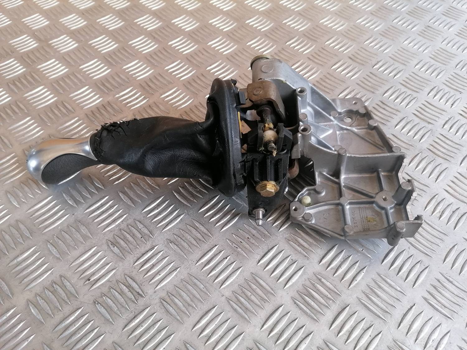 Ātrumu pārslēgšanas slēdzis priekš XSARA PICASSO 2003 2 Ātrumu pārslēgšanas slēdzis priekš XSARA PICASSO 2003