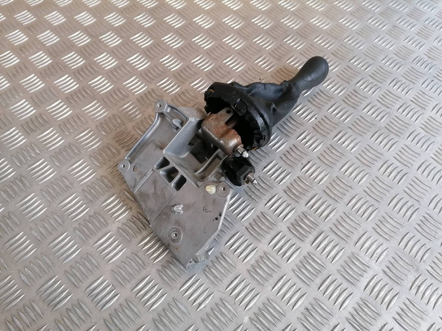 Ātrumu pārslēgšanas slēdzis priekš XSARA PICASSO 2003 3 Ātrumu pārslēgšanas slēdzis priekš XSARA PICASSO 2003